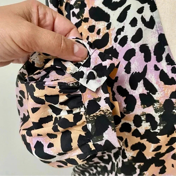 Veronica Beard Ramona Leopard Silk Blend V-Neck 3/4 Sleeve Top Size 2 - Picture 5 of 15